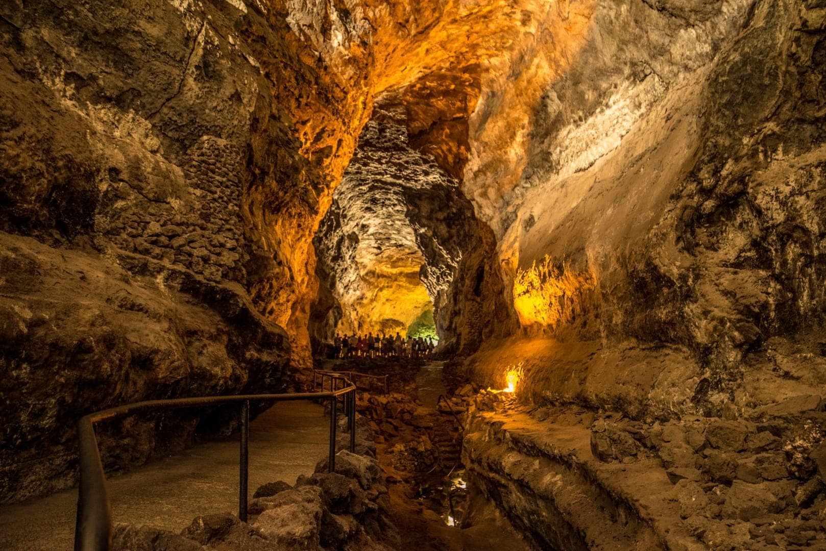 La Cueva de Los Verdes